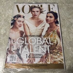 New Sealed! Vogue Magazine April 2019 Scarlett Johansson Doona Bae Padukone